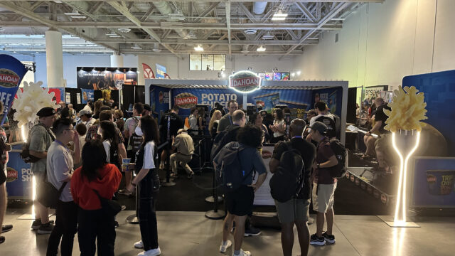 Idahoan Shreds Booth Experiential-event-food-sampling